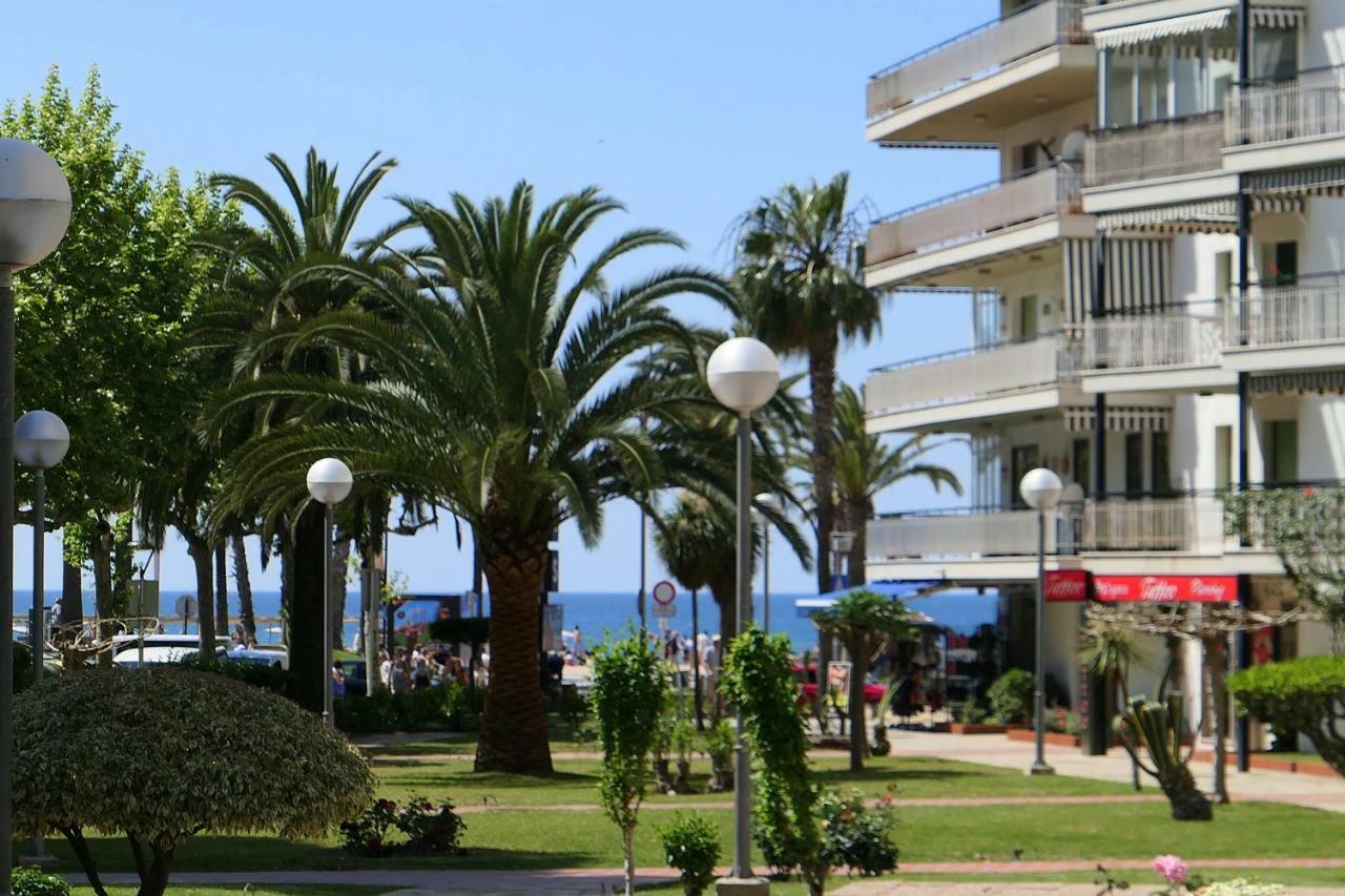 Rentalmar Delfos Playa Salou Exterior photo